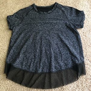 Lululemon cropped t shirt